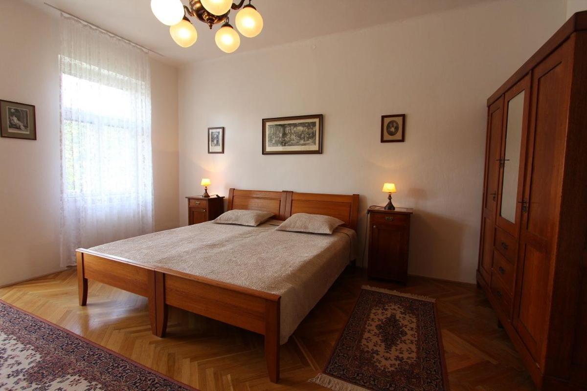 Penzion Jelen Vranov nad Dyjí Dış mekan fotoğraf